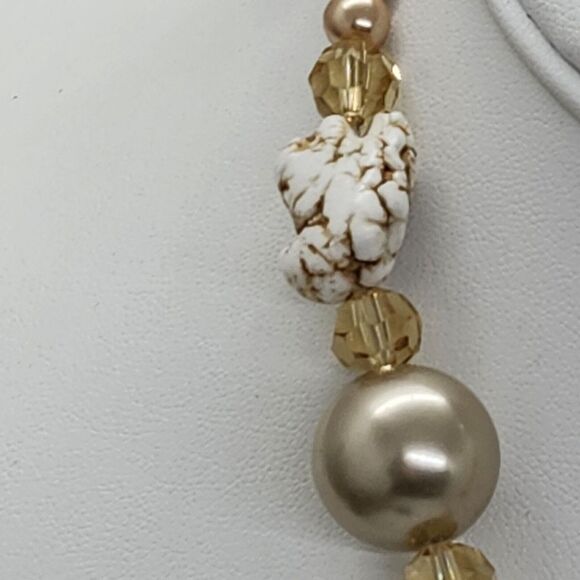 Glass Pearl Crystal And Howlite Choker Necklace - Picture 5 of 6